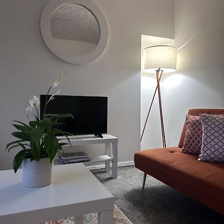 Ocean Village Marina 2 Bedroom Apartment With Balcony! Southampton Ngoại thất bức ảnh