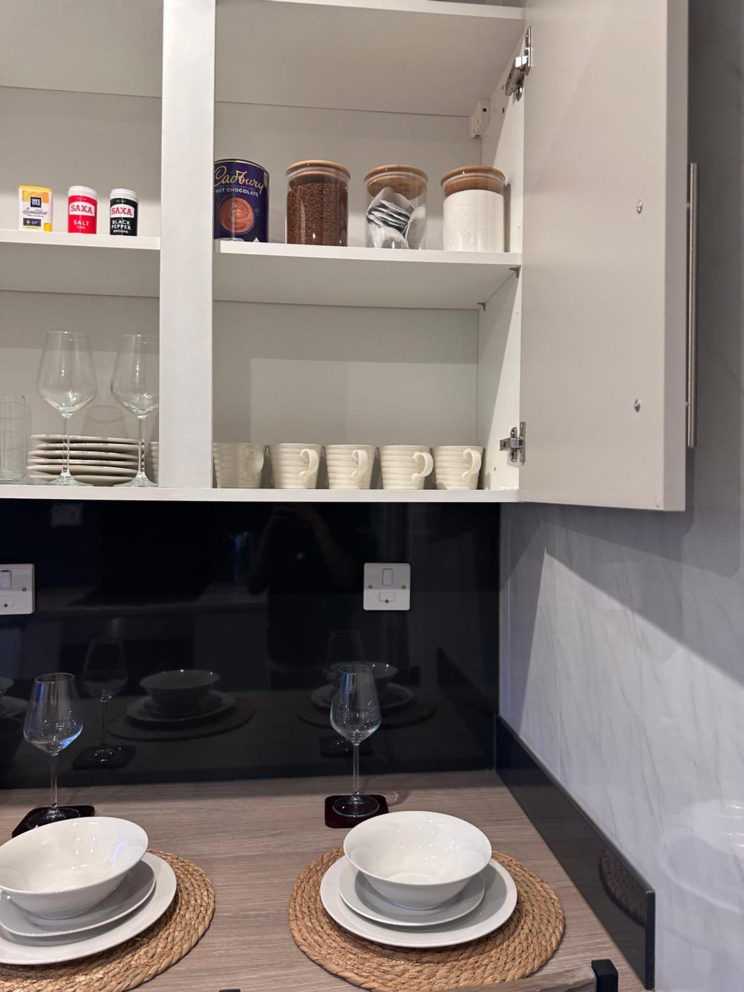 Ocean Village Marina 2 Bedroom Apartment With Balcony! Southampton Ngoại thất bức ảnh